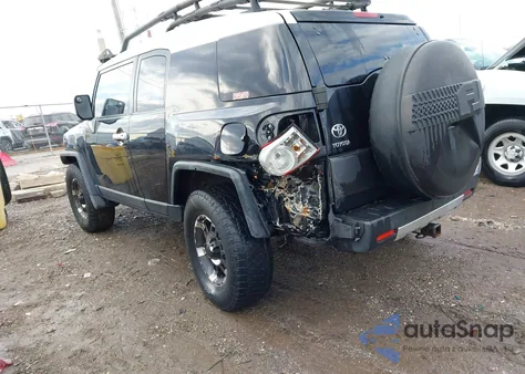 2007 Toyota Fj Cruiser z USA, uszkodzony, nr VIN JTEBU11F770019592